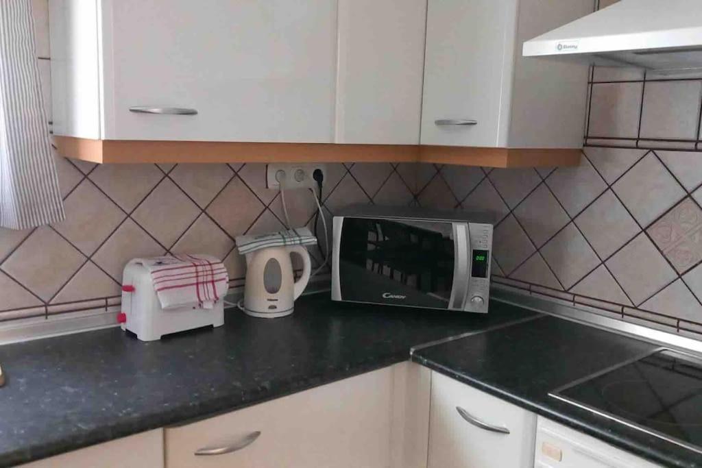 Riviera Park 7A - Air Con- Wi-Fi- Uk Channels- 5 Minutes Walking From The Sea Apartment Tias Exterior photo